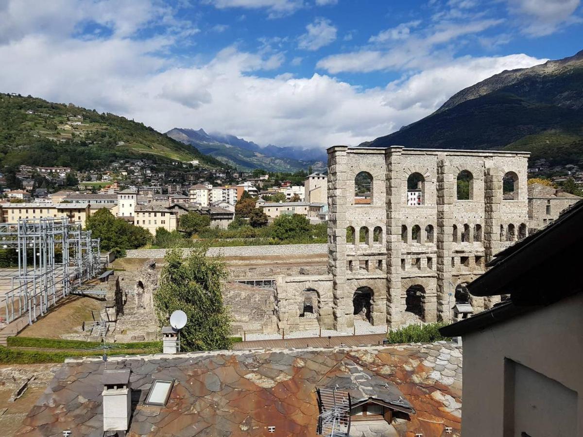 Aosta Con Vista - Appartamento In Centro Exterior photo